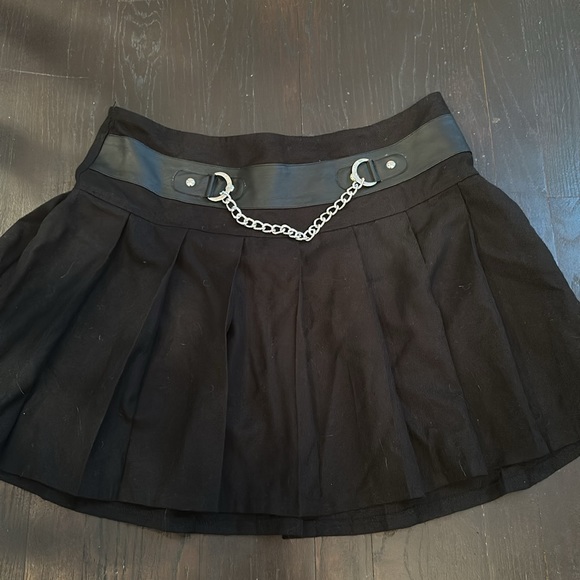 TRIPP NYC ROYAL CHAIN SKIRT - Picture 2 of 3